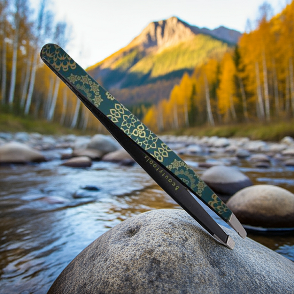 Beauty Tweezers - Exotic Green (BT-2090) | BeautyTools Online